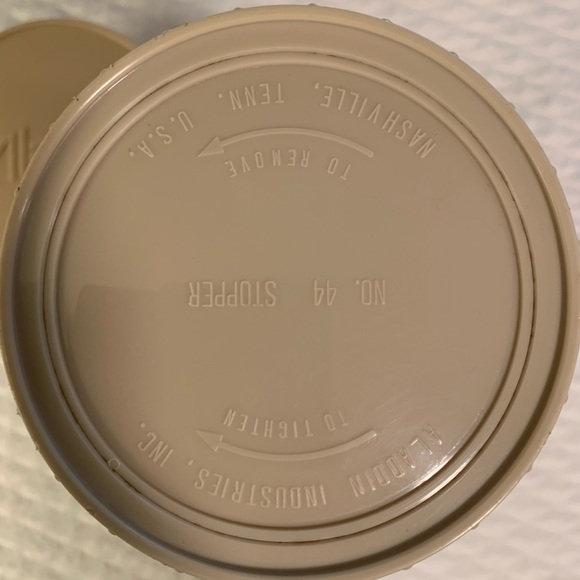 Vintage Aladdin thermos. - Picture 5 of 6